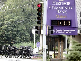 В США в филиале Heritage Community Bank произошел странный налет