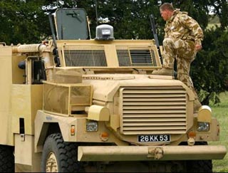 Британских солдат в Ираке и Афганистане будет защищать 23-тонный броневик Cougar/Mastiff