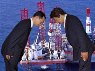 Крупнейшие японские торгово-инвестиционные корпорации Mitsui и Mitsubishi могут продать часть своих акций в нефтегазовом проекте "Сахалин- 2"