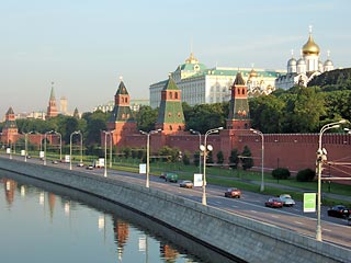Антициклон подарит жителям столичного региона теплые выходные дни. Согласно прогнозу погоды, предоставленному в Росгидромете, "днем воздух в Москве прогреется до 17-19 градусов, в Подмосковье - до 16-21 градуса"