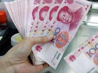 Неизвестный нищий в городе Урумчи, столице Синьцзян-Уйгурского автономного района (СУАР) на западе КНР, сумел "заработать" в августе 2006 года 25,16 тыс. юаней ($3,18 тыс.)