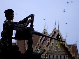 Ситуация Бангкоке, которая несмотря на смену власти, оставалась спокойной, продолжает возвращаться в нормальное русло