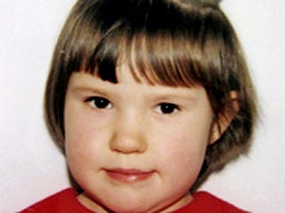 История белорусской сироты из Вилейского интерната для детей с тяжелыми нарушениями речи Вики Мороз, которую прячут итальянские супруги, взволновала всю страну