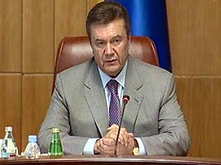 Янукович намерен отстоять свое право подписывать президентские указы