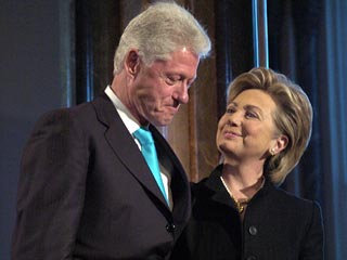 Жена экс-президента Билла Клинтона Хиллари защитила своего мужа от критики Кондолизы Райс