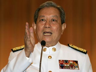 Новый премьером Таиланда провозглашен отставной генерал