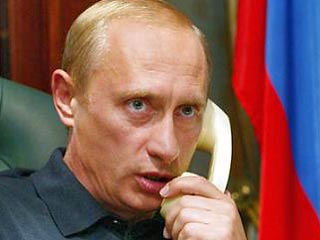 Президент России в телефонном разговоре с американским коллегой заявил о неприемлемости любых действий третьих стран, которые могли бы трактоваться Грузией как поощрение своей деструктивной политики