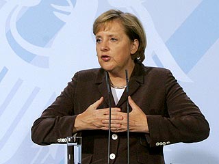 Ангела Меркель отправилась в Турцию, чтобы убедить Анкару признать Кипр