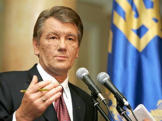 Президент Украины Ющенко "ставит" на коалицию с партией премьера Януковича