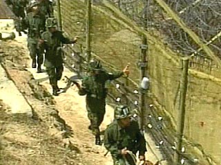 Южнокорейские пограничники открыли огонь по северокорейцам, перешедшим границу