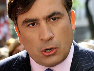 Грузинский президент Михаил Саакашвили заявил, что готов начать переговоры с российским руководством в любое время и в любом месте, чтобы урегулировать самый серьезный конфликт с Россией за последнее десятилетие