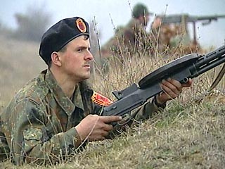ООН и НАТО обсуждают создание армии косовских албанцев