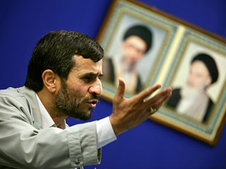 Заявление президента Ирана Махмуда Ахмади Нежада о том, что "Израиль вскоре исчезнет" не осталось без ответа: Израиль подал официальную жалобу в ООН, согласно которой высказывания Ахмади Нежада противоречат ооновским соглашениям