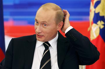 Российский президент в пятый раз провел традиционное общение с народом в прямом эфире. Российские СМИ в четверг анализируют итоги телемоста с россиянами, называя его "сеансом массовой терапии" и указывая на "оговорки Путина по Фрейду"