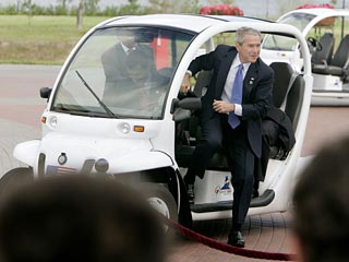 Электромобили, которыми управляли лидеры G8 на саммите в Питере, может приобрести любой богатый человек