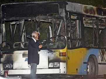 В Марселе водители автобусов не вышли на работу, протестуя против поджогов