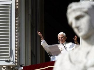 Папа Римский призывает к освобождению всех заложников