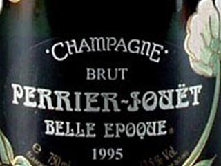 Во Франции выпустили самое дорогое в мире шампанское, но пить его там не будут 