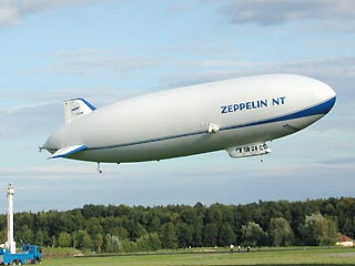 Самым большим дирижаблем в мире на сегодня является летательный аппарат, производства немецкой фирмы Zeppelin-NT. Его длинна составляет 110 метров