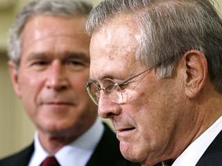 Решение президента США Джорджа Буша отправить в отставку главу Пентагона Дональда Рамсфельда после проигрыша республиканцев на промежуточных выборах в стране вызвало неоднозначную реакцию за рубежом