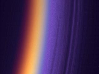 В ходе экспериментов проводилось моделирование условий атмосферы спутника Сатурна Титана на основе данных, переданных космическим зондом Huygens
