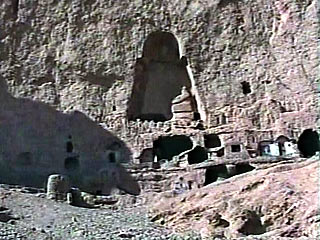 Фрагмент буддистской сутры - священного текста древних индусов, написанного в форме правил и изречений - обнаружен германскими учеными в разрушенных талибами статуях Будды в афганской провинции Бамиан