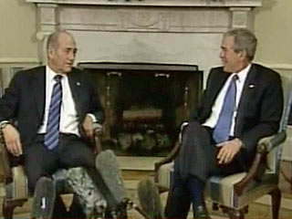 Президент США Джордж Буш принял в понедельник в Белом доме главу израильского правительства Эхуда Ольмерта. На встрече основными темами стали палестино-израильский конфликт, иранская проблема, ситуация в Ираке и отношения с Сирией
