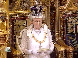 Королева Елизавета II внесла в парламент 29 законопроектов