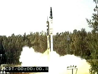 Индия успешно испытала ракету, способную нести ядерный заряд