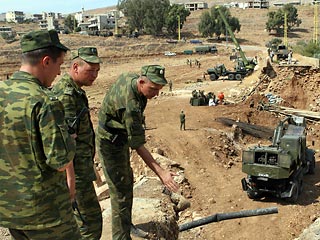 На юге Ливана военные специалисты 100-го отдельного мостового батальона Минобороны РФ завершили строительство двух мостов взамен разрушенных во время израильских бомбардировок