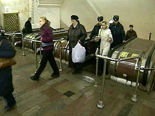 КП: специалисты нашли самые опасные для здоровья пассажиров места в метро