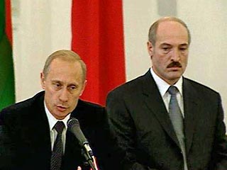 Президент России Владимир Путин сообщил, что Москва и Минск договорились о создании совместного предприятия "Газпрома" и "Белтрансгаза" на паритетной основе. Скорее всего оно будет создано до конца года