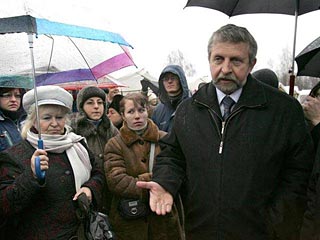 Бывший кандидат в президенты Белоруссии, один из лидеров оппозиции Александр Милинкевич задержан милицией по подозрению в причастности к незаконному обороту наркотиков