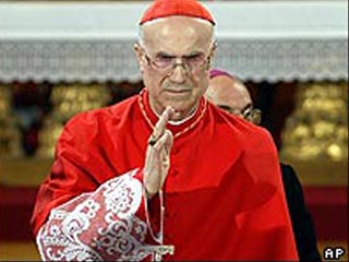 В ответ на обвинение Алексия II в том, что Католическая церковь продолжает осуществлять действия, направленные против РПЦ кардинал Тарчизио Бертоне заявил, что Ватикан "не практикует прозелитизм"