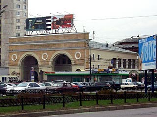Вестибюль станции метро "Добрынинская"-кольцевая закрывается на год