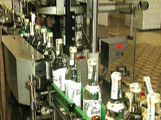 ЕГАИС предполагает установку на каждом предприятии в алкогольной промышленности специальных счетчиков спирта