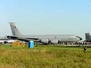 Столкновение киргизского пассажирского ТУ-154М и американского самолета-топливозаправщика в международном аэропорту "Манас" Бишкека 26 сентября произошло "из-за некорректных действий экипажа самолета ВВС США"
