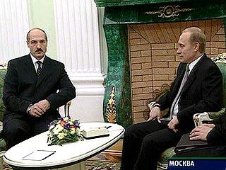 Путин принимает в Кремле Лукашенко
