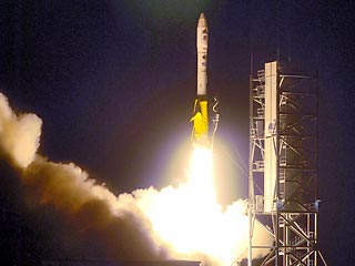 Первый запуск ракеты с нового коммерческого космодрома в 240 км от столицы США прошел успешно. Ракета-носитель Minotaur с двумя спутниками на борту успешно стартовала с площадки на острове Уоллопс у Атлантического побережья