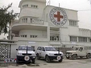 Вооруженные люди ворвались в офис международной организации, расположенный в центре Багдада, и захватили несколько десятков сотрудников Красного Креста, а также посетителей офиса