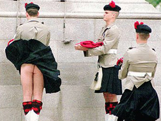Шотландскому королевскому полку не хватает парадных юбок