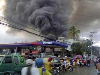 В супермаркете города Ормок на Филиппинах произошел крупный пожар, в результате которого погибли, по меньшей мере, 24 человека и 15 получили ранения