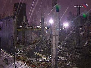 На севере Москвы вечером в четверг обрушилось, по предварительным данным, строящееся здание, в котором могли находиться люди