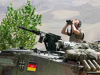 Впервые за пять лет миссии в Афганистане бундесвер приступил к переброске на Гиндукуш тяжелой бронетехники - четырех гусеничных боевых машин пехоты "Мардер 1 А5", а также одной бронированной ремонтно-эвакуационной машины (БРЭМ) на шасси танка "Леопард-2"