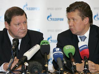 Буквально "на флажке" - за две минуты до наступления Нового года - "Газпром" достиг соглашения с белорусской делегацией о поставках российского газа
