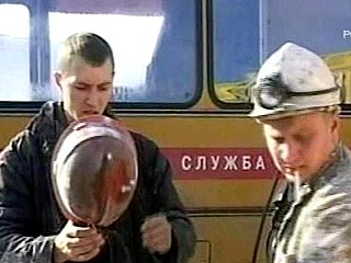 Один человек погиб и двое получили травмы в результате проведения взрывных работ на предприятии ОАО "Шахта им. Ленина" в Кемеровской области