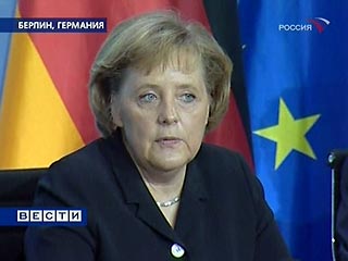 Газета пишет, что Меркель, первая женщина-канцлер, начинает самый выдающийся год своего лидерства: Германия полгода будет председателем ЕС и год - председателем "большой восьмерки" ведущих промышленно развитых стран мира