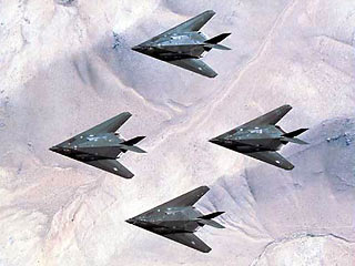США развертывают эскадрилью истребителей F-117A "стелс" в Южной Корее. От 15 до 20 самолетов уже направлены на Корейский полуостров