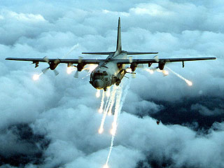 Американские авиаудары в Сомали, нанесенные в последние три дня, расширили "зону антитеррористической операции", которую США ведет с сентября 2001 года