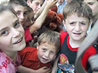 Летом в ущелье будет открыт лагерь "Патриот", куда, по словам президента, на отдых со всей Грузии приедут тысячи подростков